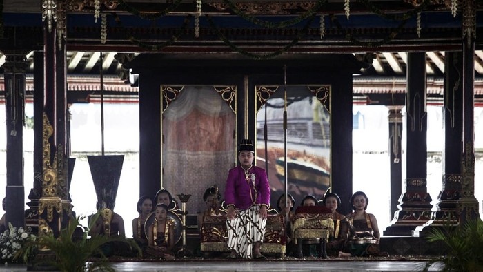 Terpopuler: Surat Peringatan Tedjowulan untuk 2 Penerus Takhta Keraton Solo - Update 1