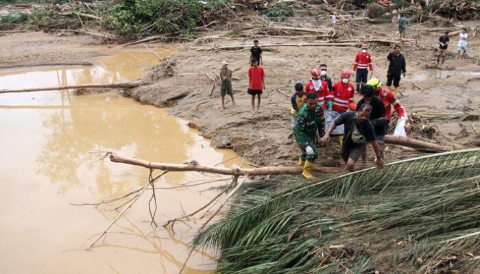 **Intip Garasi Bupati Aceh Selatan yang Disorot Gegara Umrah saat Banjir Bandang: Performa dan Teknologi di Balik Polemik**