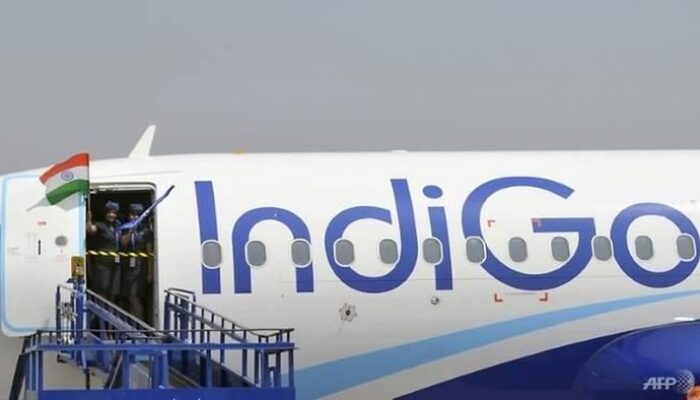 **Chaos Penerbangan India: IndiGo Batalkan Ratusan Penerbangan, Ribuan Penumpang Terlantar!**