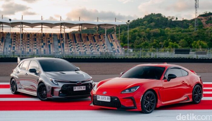 Paket Komplet Toyota: Menggabungkan Hybrid Performance dengan Fuel Efficiency