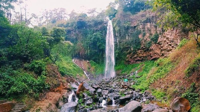 Tragedi Mencekam: Turis Tewas di Grojogan Sewu, Liburan Berujung Pilu