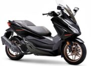 **Honda Luncurkan Forza 125: Skutik Gambot dengan Performa Mesin Mungil**