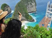 **Eksplorasi Menarik Proyek Lift Kaca Rp 200 M di Nusa Penida, 30 Pejabat Diperiksa**