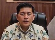 “Bupati Aceh Selatan Diberhentikan Saat Umrah di Tengah Bencana, Ini Faktanya!”