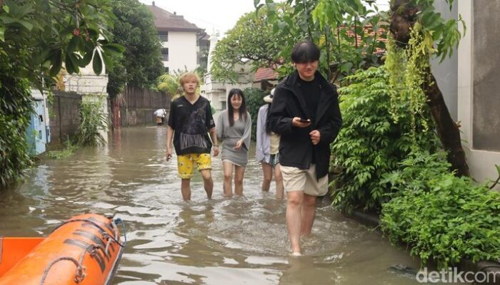**Denpasar Banjir, Turis-Turis Dievakuasi dengan Perahu Karet: Kisah Survival di Bali**