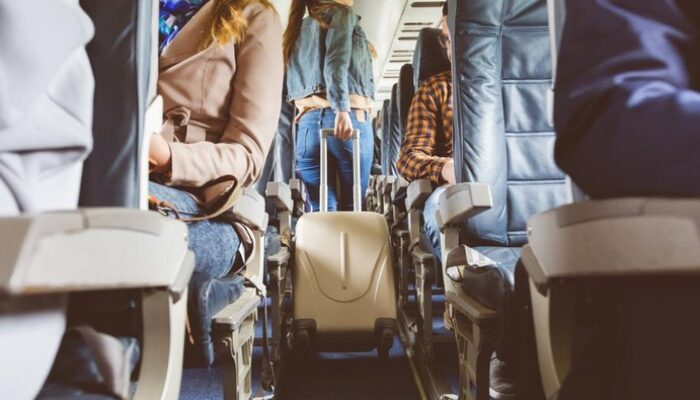 Pramugari Berbagi Tips: Hindari Jadi ‘Kutu Lorong’ saat Turun dari Pesawat