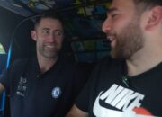 Legenda Chelsea Gary Cahill, Blusukan di Jakarta dengan Bajaj yang Nyeleneh!