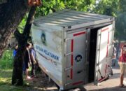 Kecelakaan di Depok: Boks Mobil MBG Terlepas dari Rangka – Apa yang Terjadi?