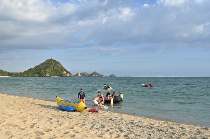 **Gen Z Suka Solo Traveling, Long Weekend Digemari Wisata Keluarga: Insight Wisata Indonesia 2025**