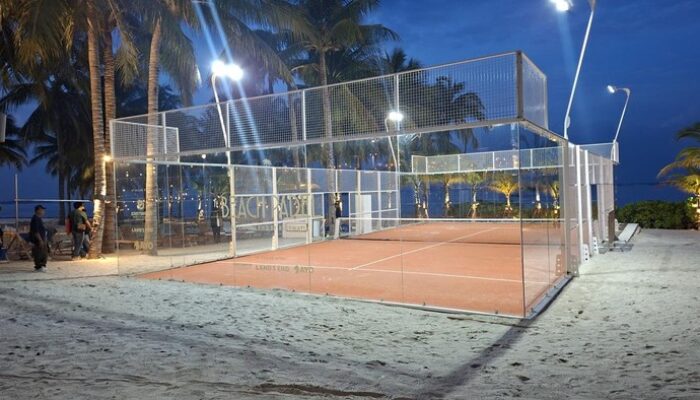 Main Padel di Pinggir Pantai, Hanya di PIK2: Suasana Baru untuk Para Pemain
