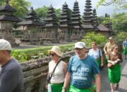 **Aturan Berwisata di Bali Disorot Media Asing: Jeritan Pekerja Seks Jepang**