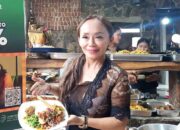 Pesan Semangat di Hari Ibu dari Pemilik Warung Bu Oki nan Legendaris di Bali