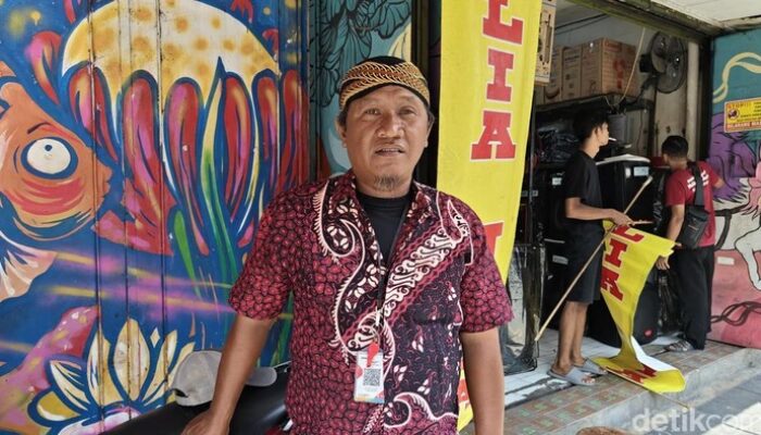 Libur Nataru, Jukir di Solo Pakai Kostum Spesial: Tradisi Unik di Kota Wisata