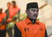 **Land Cruiser B 77 AAD Disita KPK, Ini Spesifikasi dan Perjalanan Mobil Mewah Bupati Bekasi**