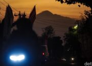 **Seorang Pendaki Tersambar Petir di Gunung Merbabu, Kisah Eksitasi yang Menggugah**