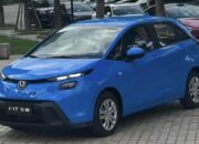 **Bocoran Terbaru Honda Jazz Facelift, Desain Lampu Lebih Agresif**