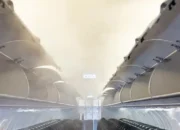 “Mata Penumpang Terluka gegara Kejatuhan Barang dari Kompartemen Kabin:  Siapa yang Bertanggungjawab?”