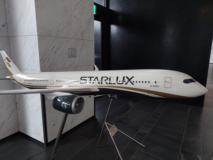 **Eksklusif! Starlux Airlines dari Taiwan Raih Penghargaan 5-Star dari Skytrax**