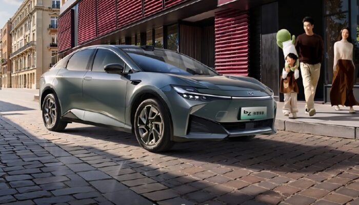 Toyota Gebrak Pasar dengan Mobil Listrik Rp 200 Jutaan, Siap Bersaing dengan Tesla!