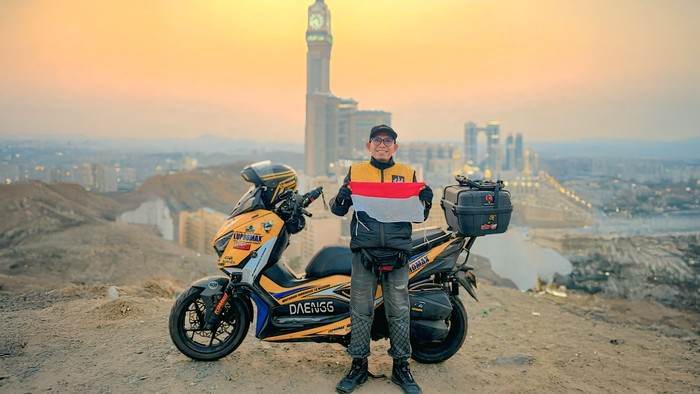 **Mau Umroh Naik Motor? Siapin Duit Segini dengan Yamaha XMax**