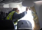 **Pintu Pesawat Copot di Perjalanan Alaska Airlines, Pilot Gugat Boeing Rp 167,8 Miliar**