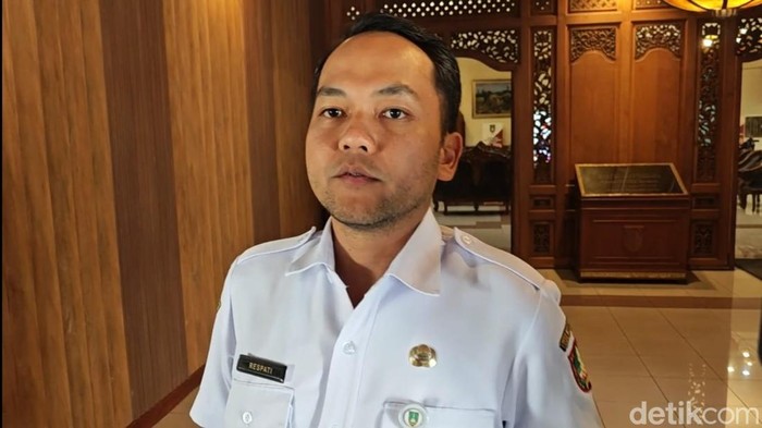 Walkot Solo Bongkar Misteri Dualisme dan Hunian Abdi Dalem dalam Pertemuan Menbud dan Menpar!