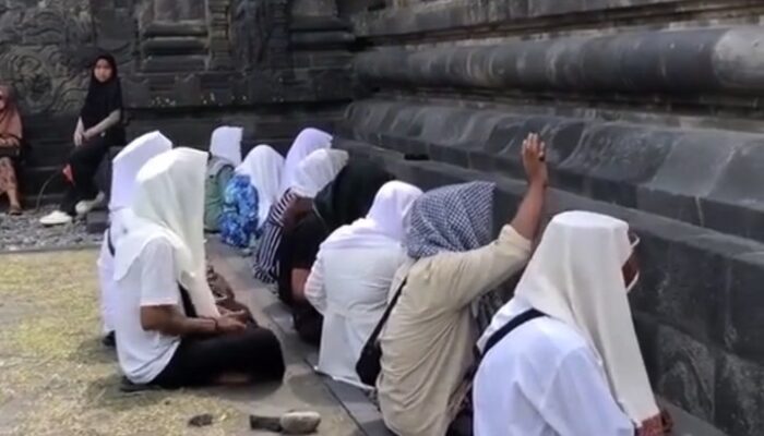 Menyusuri Misteri Candi Prambanan bersama Jemaah Zikir: Kisah Nyeleneh untuk Lepas Kutukan Roro Jonggrang