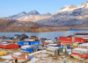 “Trump’s Bold Plan to Conquer Greenland: Cash Incentives for Its People!”