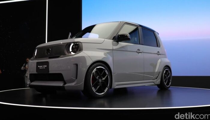 **[Honda Super One Meluncur di Singapura, Harga Tembus Rp 2,3 Miliar]**