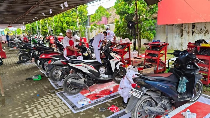 Ribuan Motor Sumatera Terima Servis Usai Banjir Dampaknya