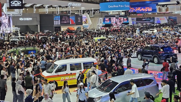 **Penjualan Mobil Melonjak di Akhir Tahun, Gaikindo Ungkap Penyebabnya**