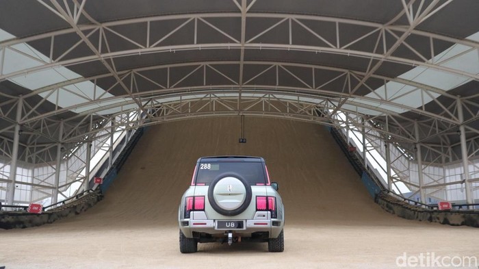 **Terpukau Lihat Sirkuit Baru BYD di China, Ada Tanjakan di 'Luar Nalar'**