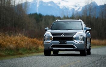 **Mitsubishi Outlander PHEV 2026 Meluncur, Apa yang Baru?**