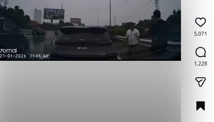 [Viral BYD Atto 1 Motong Lajur, Diklakson Panjang Nggak Terima Malah Mukul: Reaksi Pengemudi di Tol Kebon Jeruk]