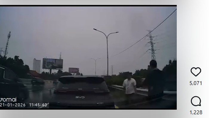 **Insiden Pemukulan Sopir BYD Atto 1: Pelajaran Arogansi di Jalan Tol**