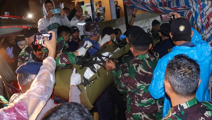 Tragedi Pesawat ATR 42-500: 6 Jenazah Ditemukan di Jurang 250 Meter, Apa yang Terjadi?