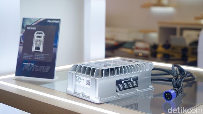 Polytron Luncurkan Charger Cepat untuk Motor Listrik, Harga Rp3 Jutaan