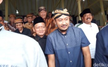 **Rahasia Dana Hibah Keraton Solo: Kisah Menarik di Balik Pemerintahan PB XIV Mangkubumi**