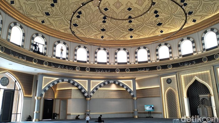 10 Fakta Mengejutkan Masjid Al Ikhlas PIK: Arsitektur yang Menakjubkan di Pantai Indah Kapuk!