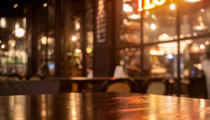 “Hanya untuk yang Muda: Pub di Shibuya Larang Usia 40+, Siapa yang Terkejut?”