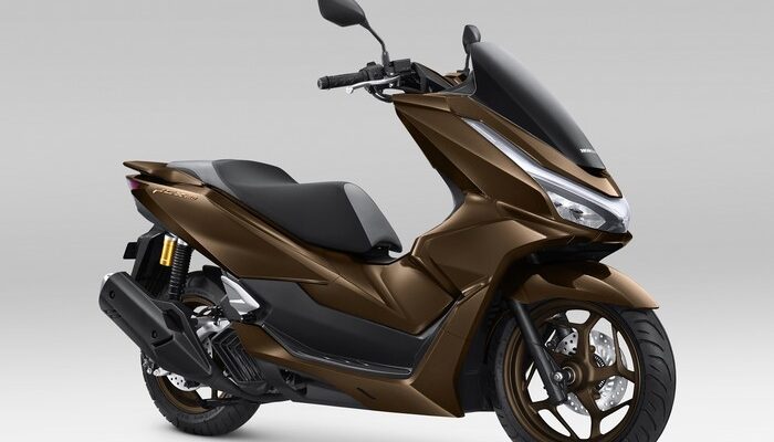“Honda PCX 160 Terbaru Meluncur, Ini yang Berubah! Tantangan Baru untuk Rival di Segmen Skutik Premium”