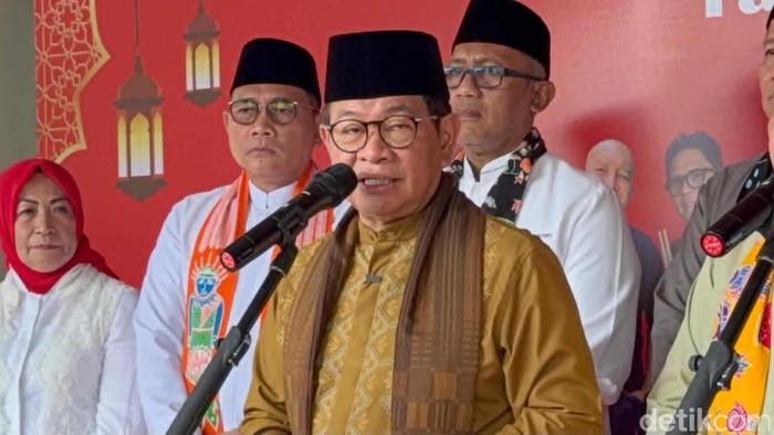 **Catat! Pramono Larang ASN DKI Jakarta Mudik Pakai Mobil Dinas, Apakah Ini Langkah Pintar atau Perintah Kaku?**