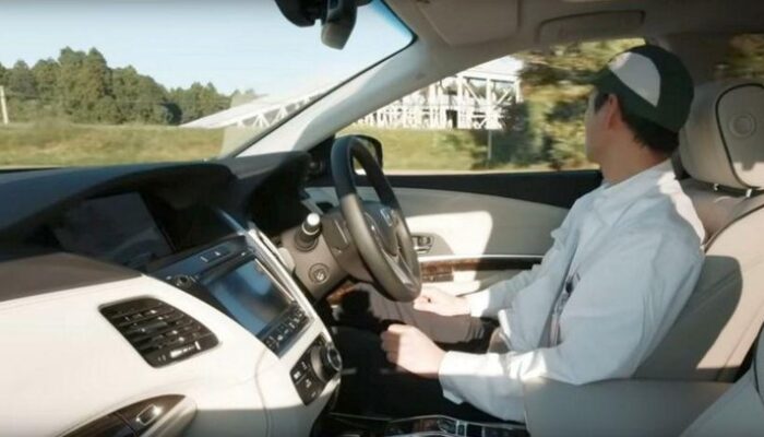 “Mobil Jelajah Gadget Berjalan, RAM 300 GB Siap Tantang Masa Depan”